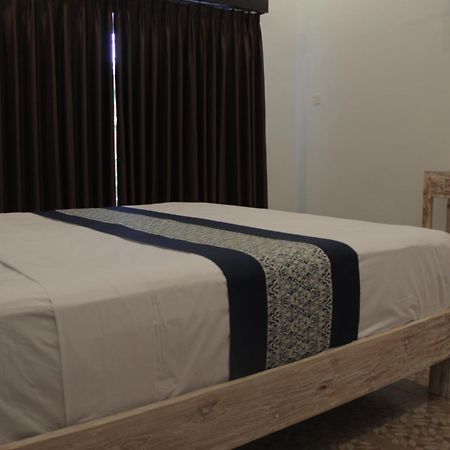 Nyoman Guesthouse Canggu Phòng bức ảnh