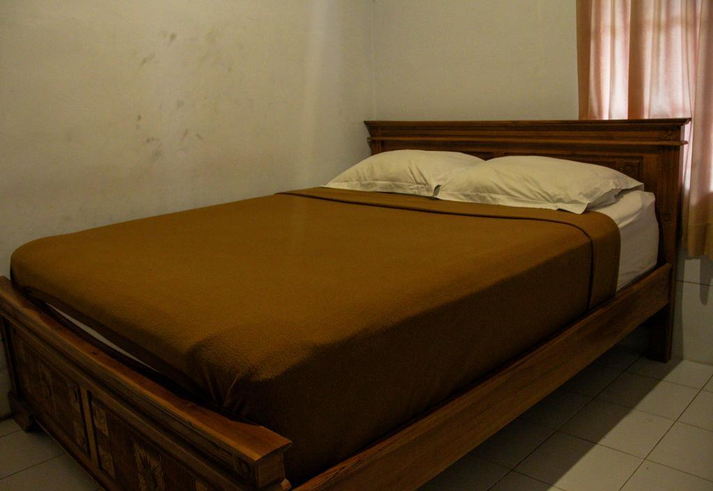 Nyoman Guesthouse Canggu Phòng bức ảnh