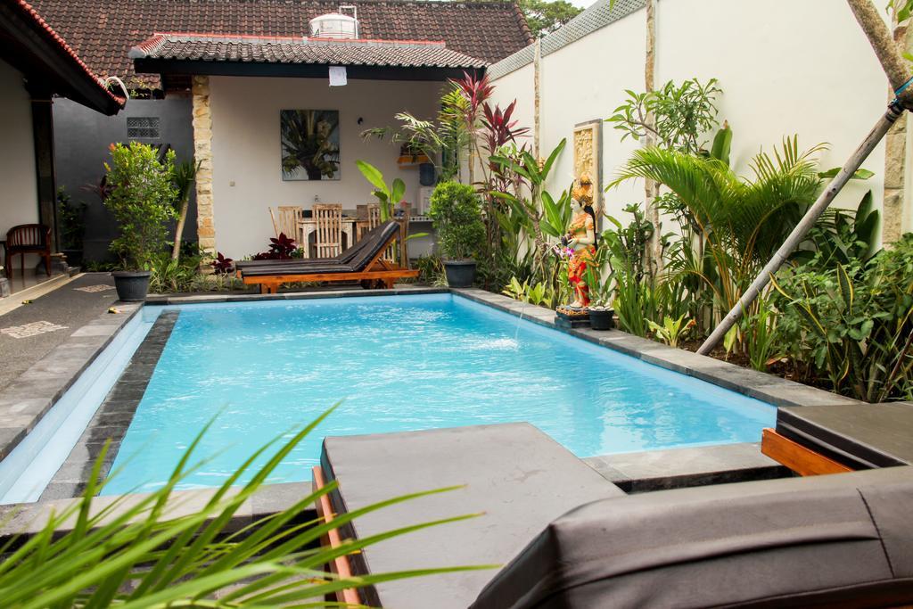 Nyoman Guesthouse Canggu Ngoại thất bức ảnh
