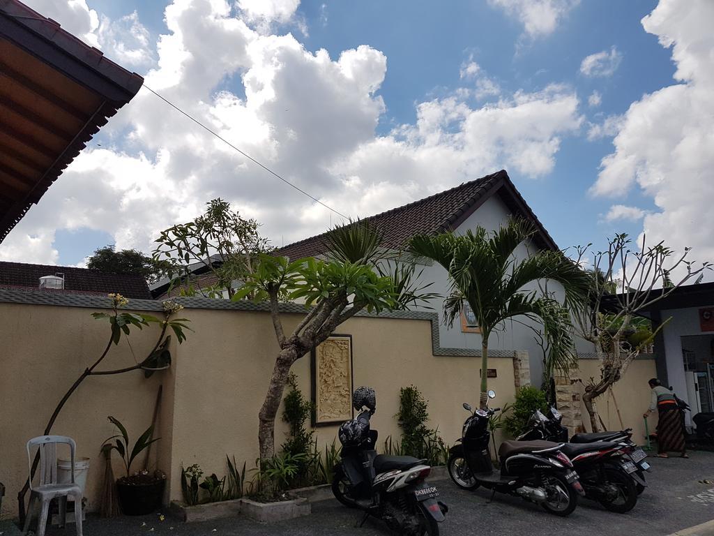 Nyoman Guesthouse Canggu Ngoại thất bức ảnh